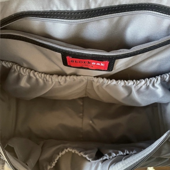 Storksak Poppy Convertible Black Quilted Diaper Bag Missing Changing Pad - Picture 4 of 10